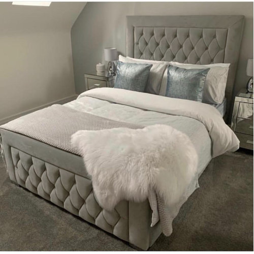 Ophelia & Co. Kristian gepolsterter Bettrahmen mit Diamantknöpfen